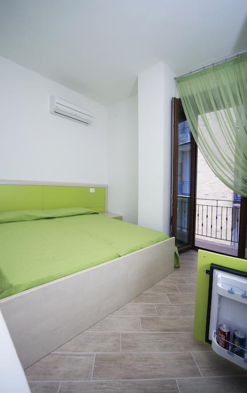 B&B New Acropolis Агрополи Стая снимка